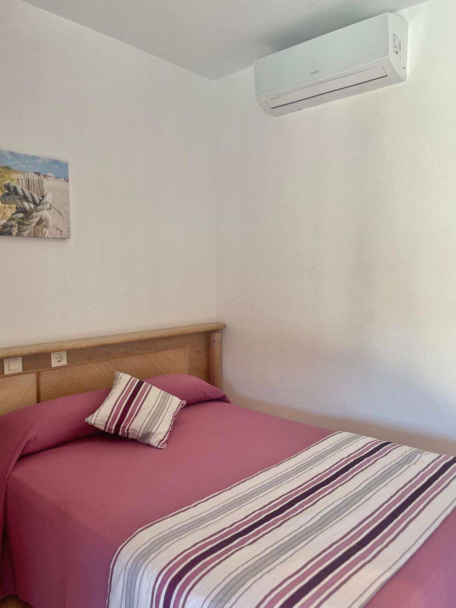 Hostal Noli Chiclana de la Frontera Exterior photo